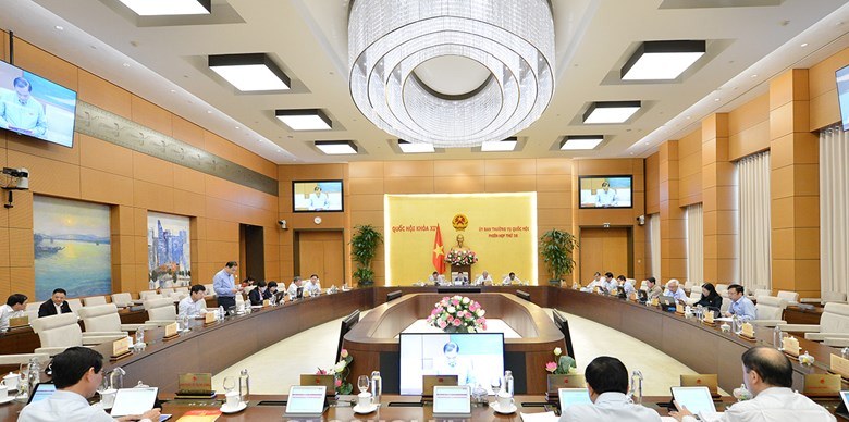 Cân nhắc khi bổ sung hộ kinh doanh vào dự thảo Luật Doanh nghiệp (sửa đổi)